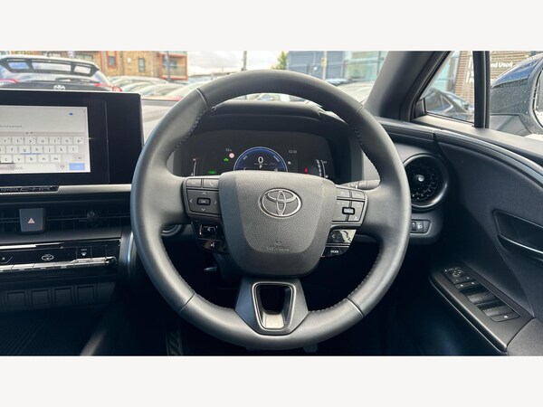 Used Toyota C-HR 2024 for sale - 76259917: Photo 10