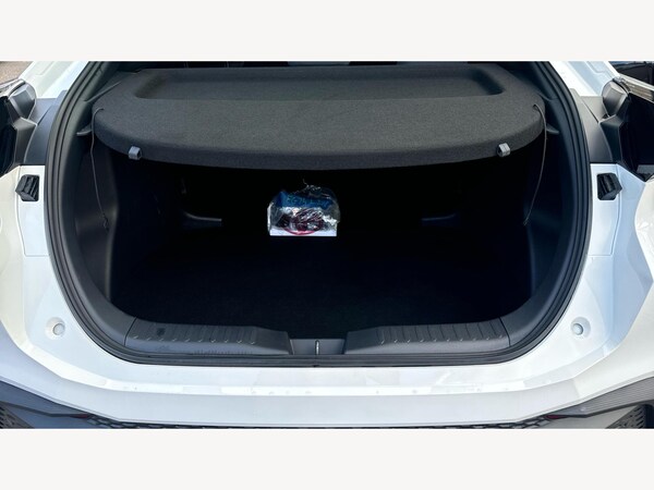 Used Toyota C-HR 2024 for sale - 76259917: Photo 16