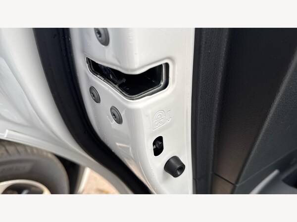 Used Toyota C-HR 2024 for sale - 76259917: Photo 25