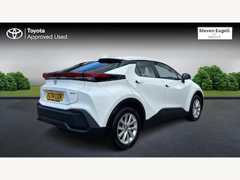 Used Toyota C-HR 2024 for sale - 76259917: Photo 2
