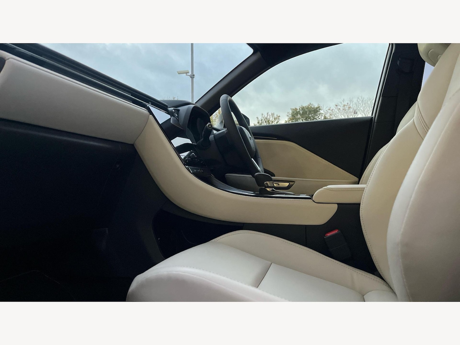 Used Lexus LBX 2024 for sale - 76550563: Photo 12