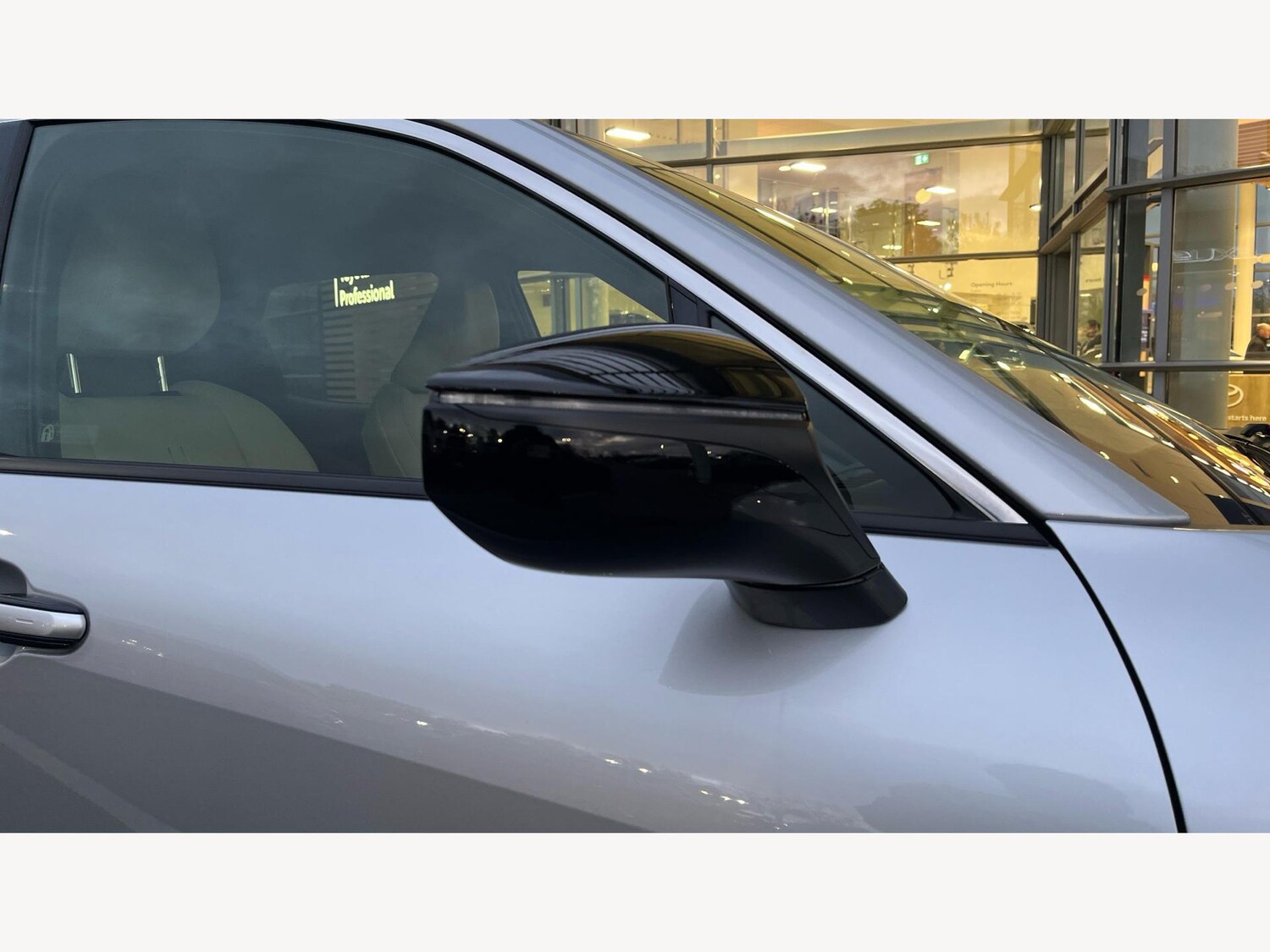 Used Lexus LBX 2024 for sale - 76550563: Photo 31