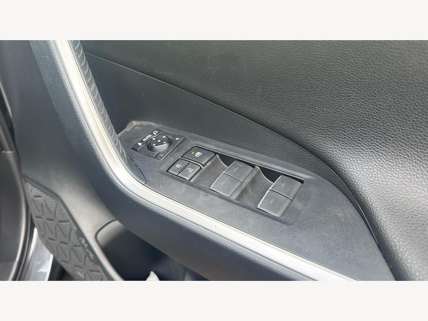 Used Toyota RAV4 2022 for sale - 76801879: Photo 23