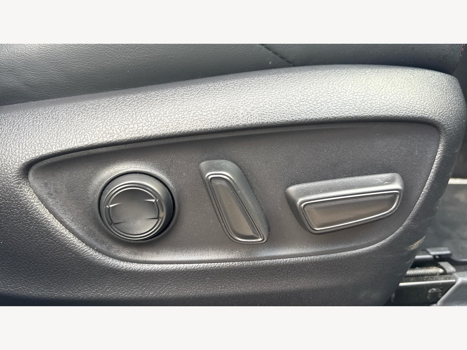 Used Toyota RAV4 2022 for sale - 76801879: Photo 24