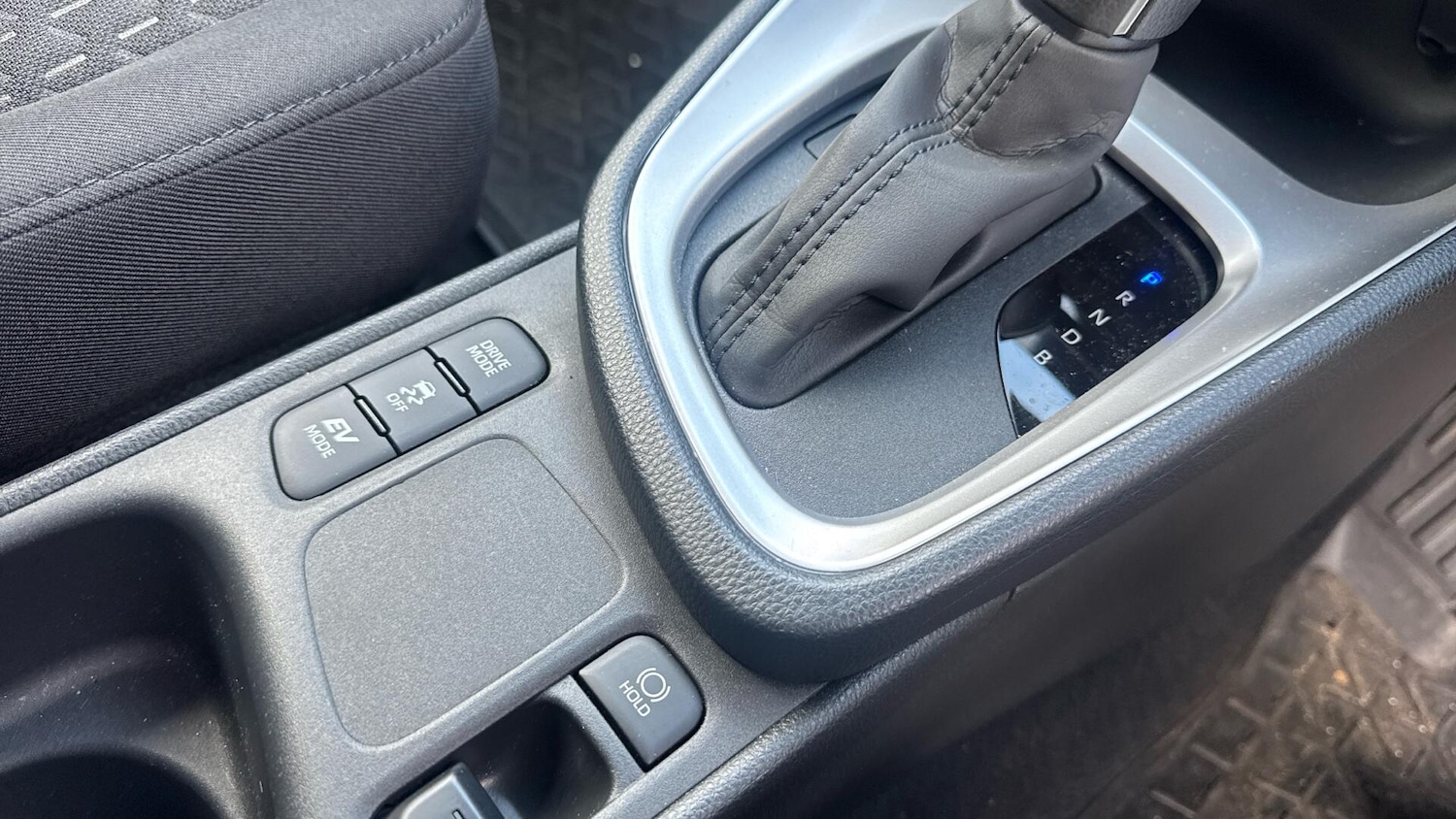 Used Toyota Yaris Cross 2024 for sale - 77143053: Photo 32