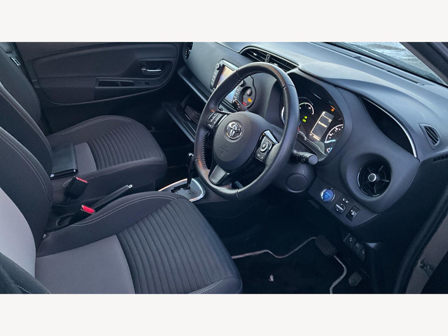 Used Toyota Yaris 2018 for sale - 77109491: Photo 13