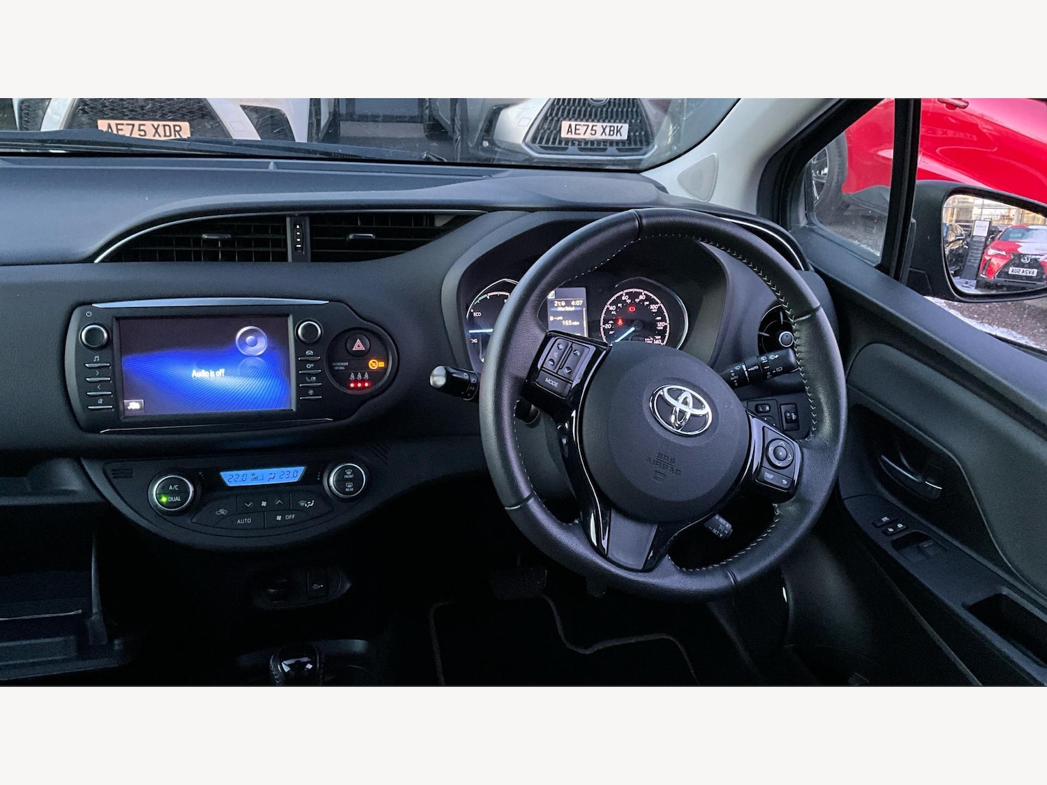 Used Toyota Yaris 2018 for sale - 77109491: Photo 8