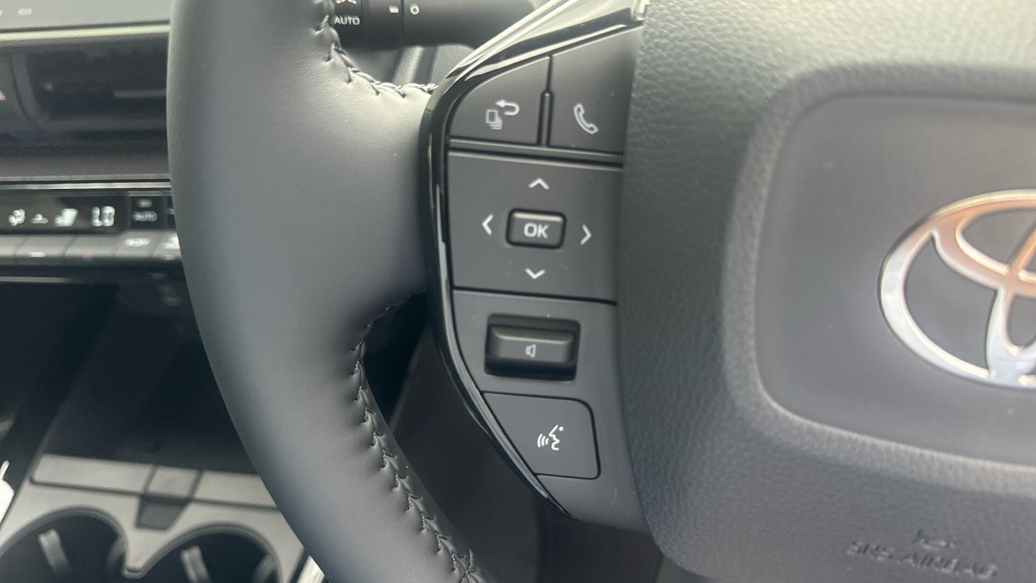 Used Toyota Prius 2025 for sale - 76866572: Photo 35