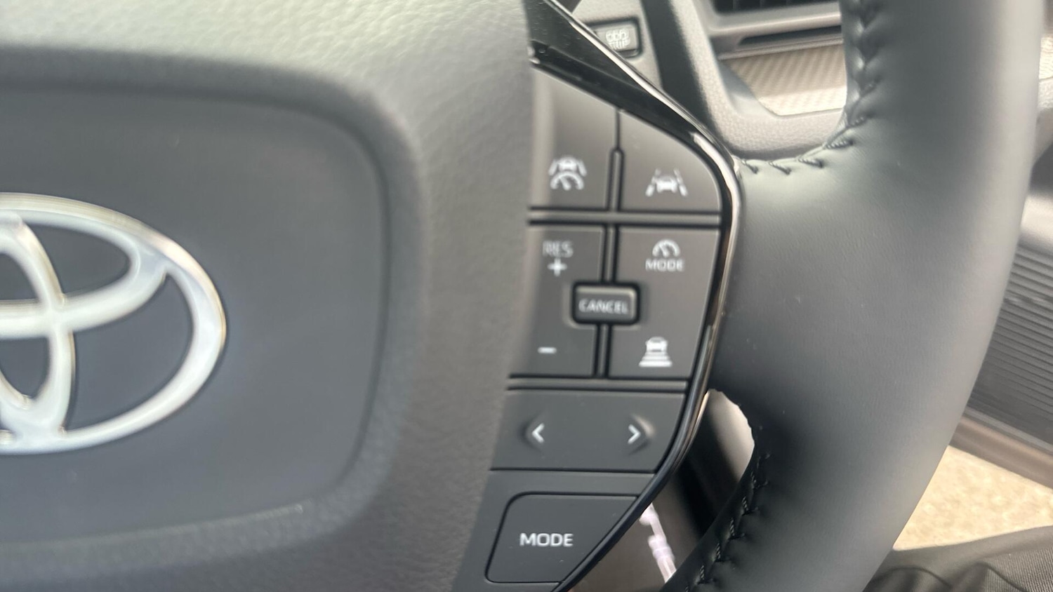 Used Toyota Prius 2025 for sale - 76866572: Photo 36