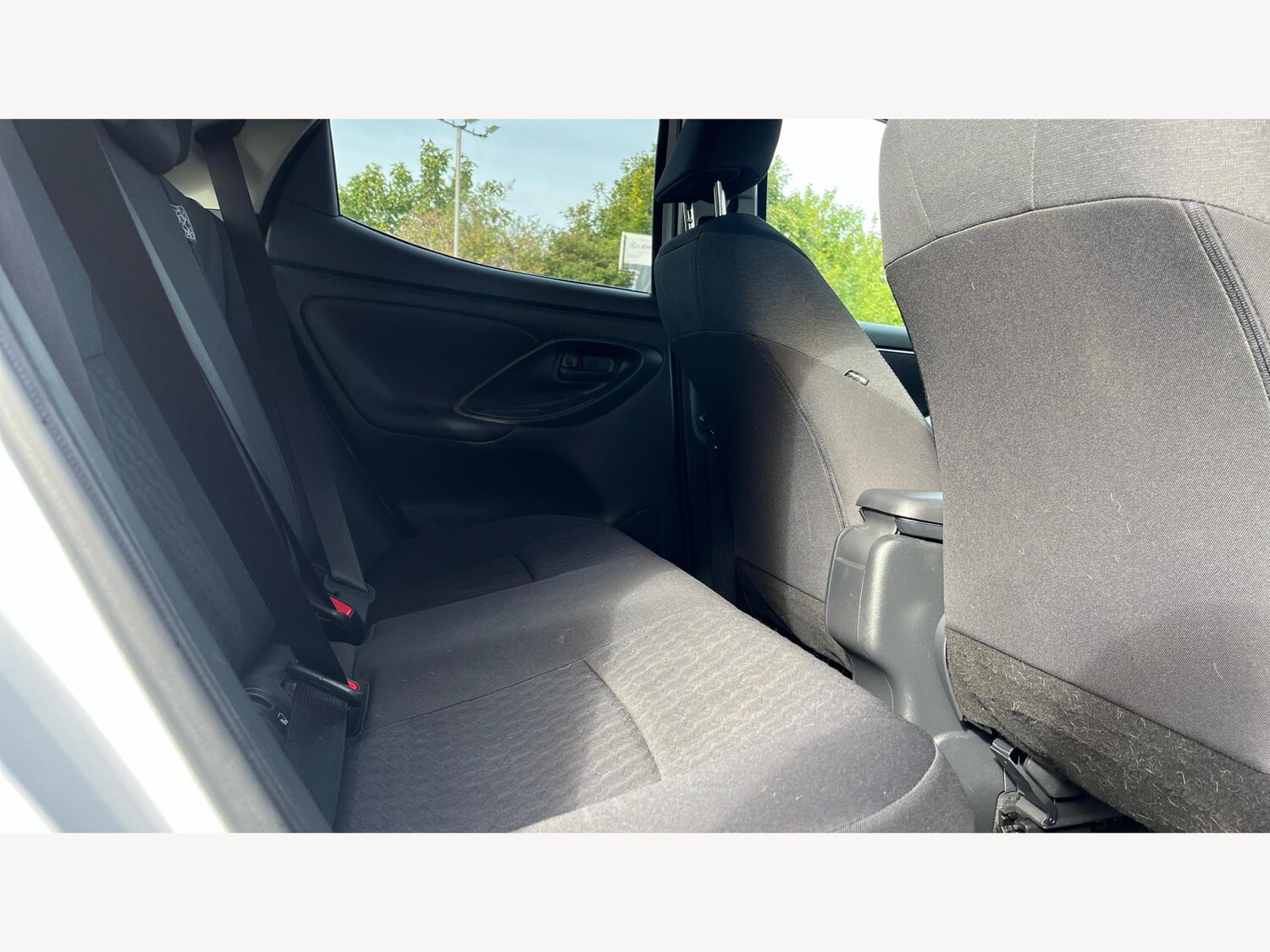 Used Toyota Yaris 2024 for sale - 77073898: Photo 14