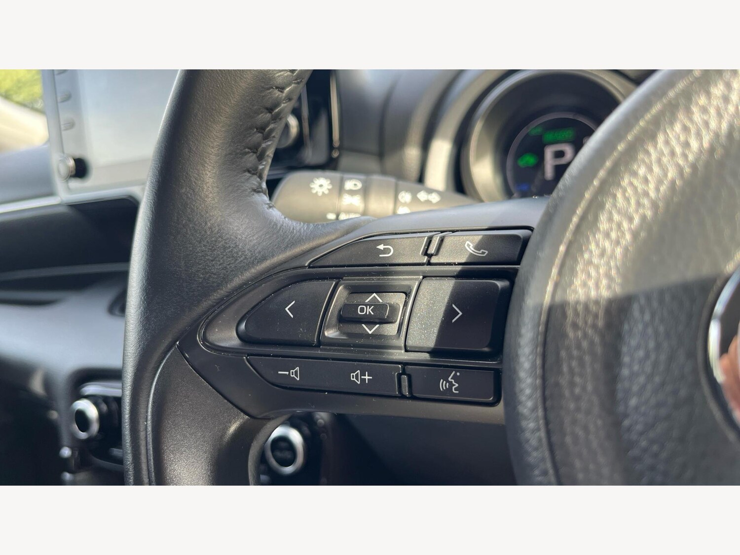 Used Toyota Yaris 2024 for sale - 77073898: Photo 24