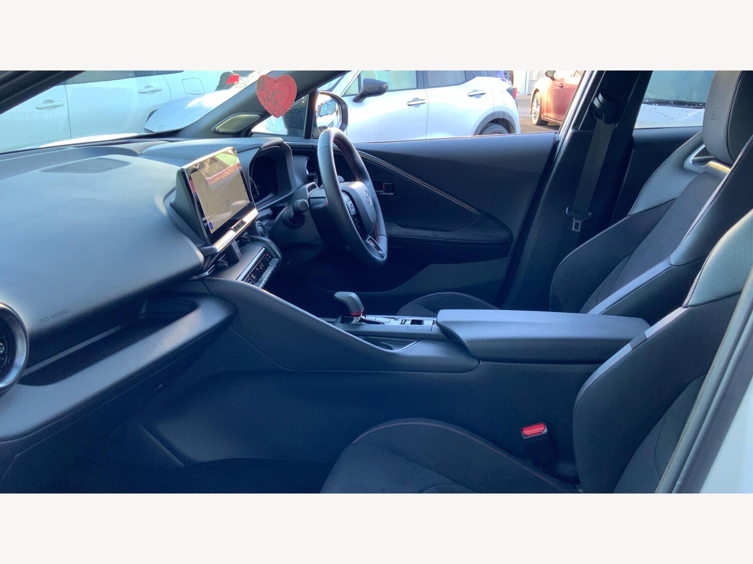 Used Toyota C-HR 2025 for sale - 76976768: Photo 12