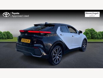 Used Toyota C-HR 2025 for sale - 76976768: Photo