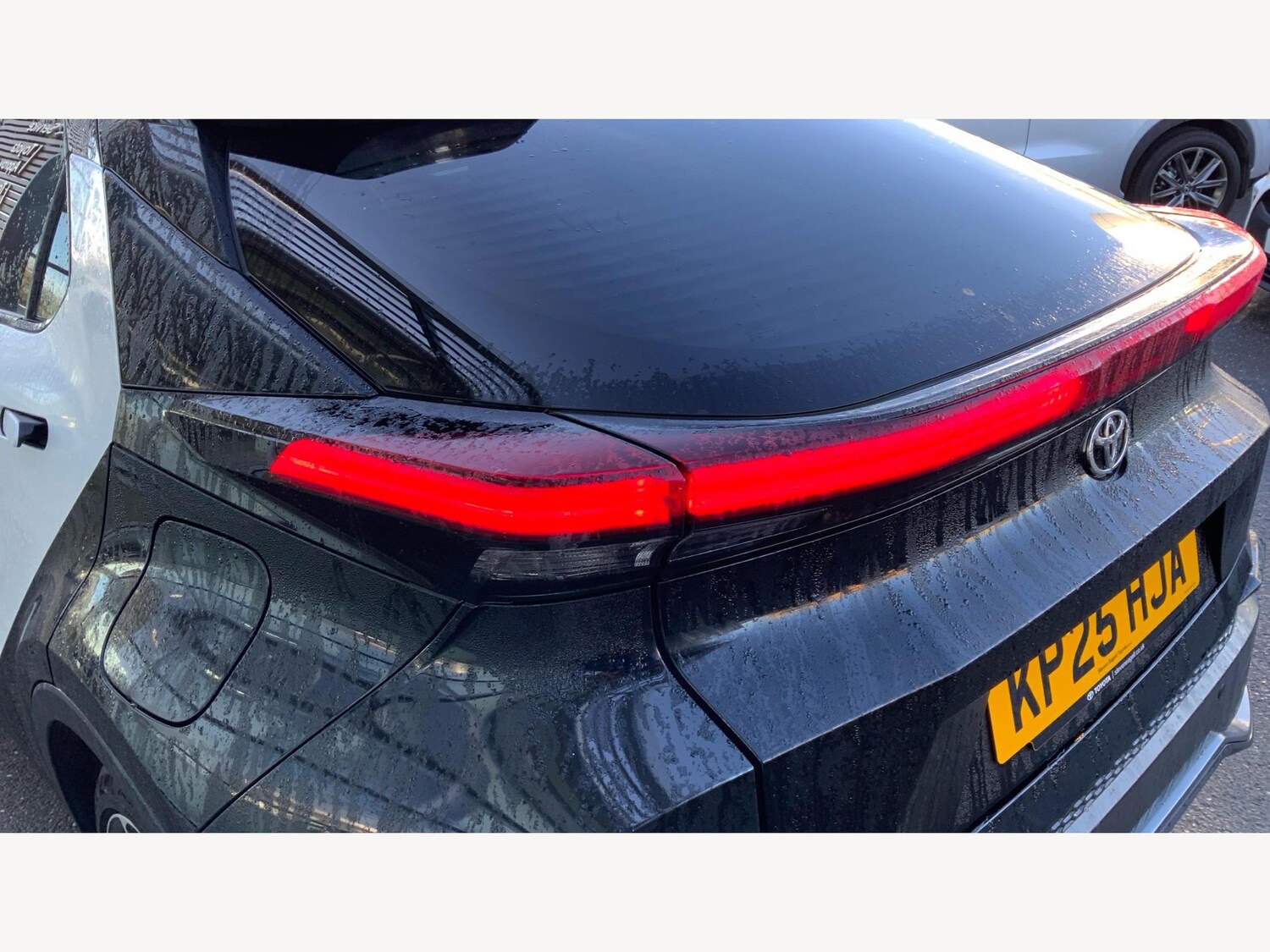 Used Toyota C-HR 2025 for sale - 76976768: Photo 31