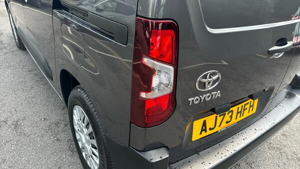 Used Toyota ProAce 2023 for sale - 75415126: Photo 40