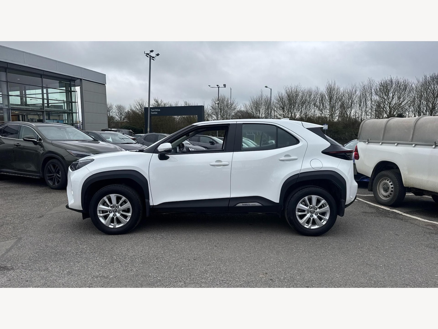 Used Toyota Yaris Cross 2023 for sale - 77559179: Photo 19