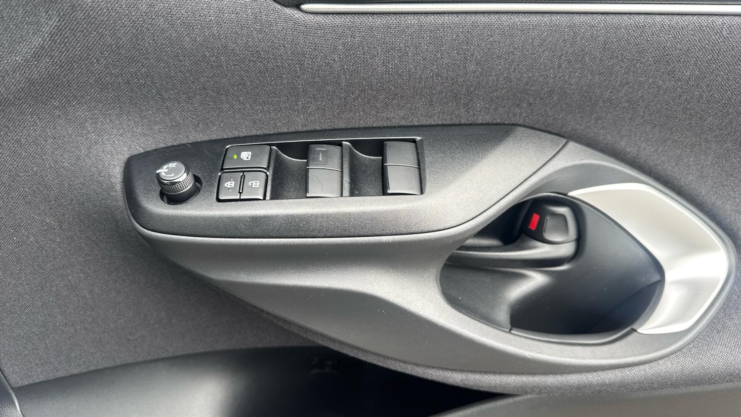 Used Toyota Yaris Cross 2023 for sale - 77559179: Photo 34