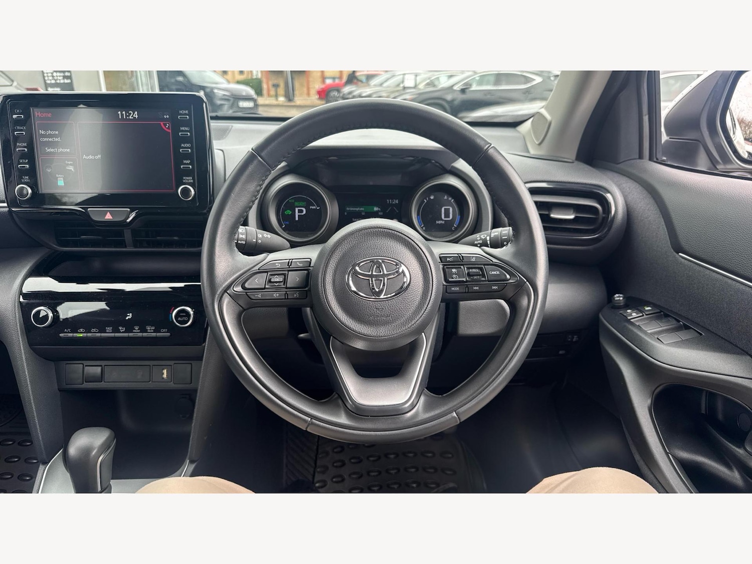 Used Toyota Yaris Cross 2023 for sale - 77559179: Photo 8