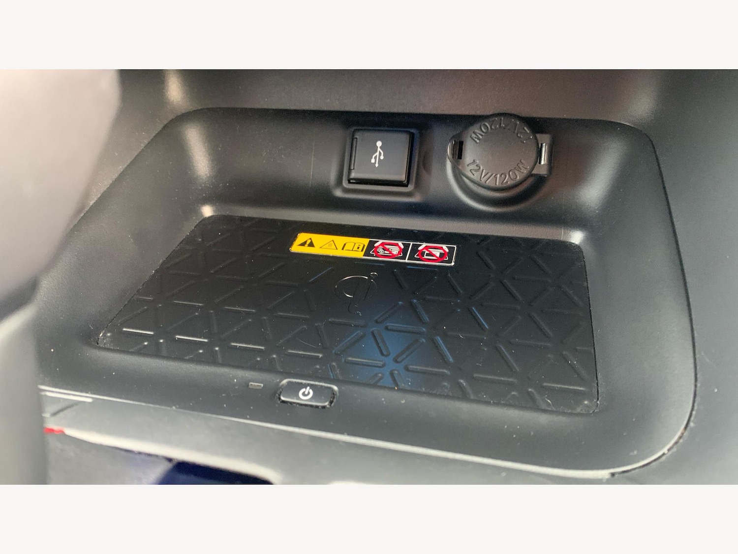 Used Toyota RAV4 2022 for sale - 76573065: Photo 32