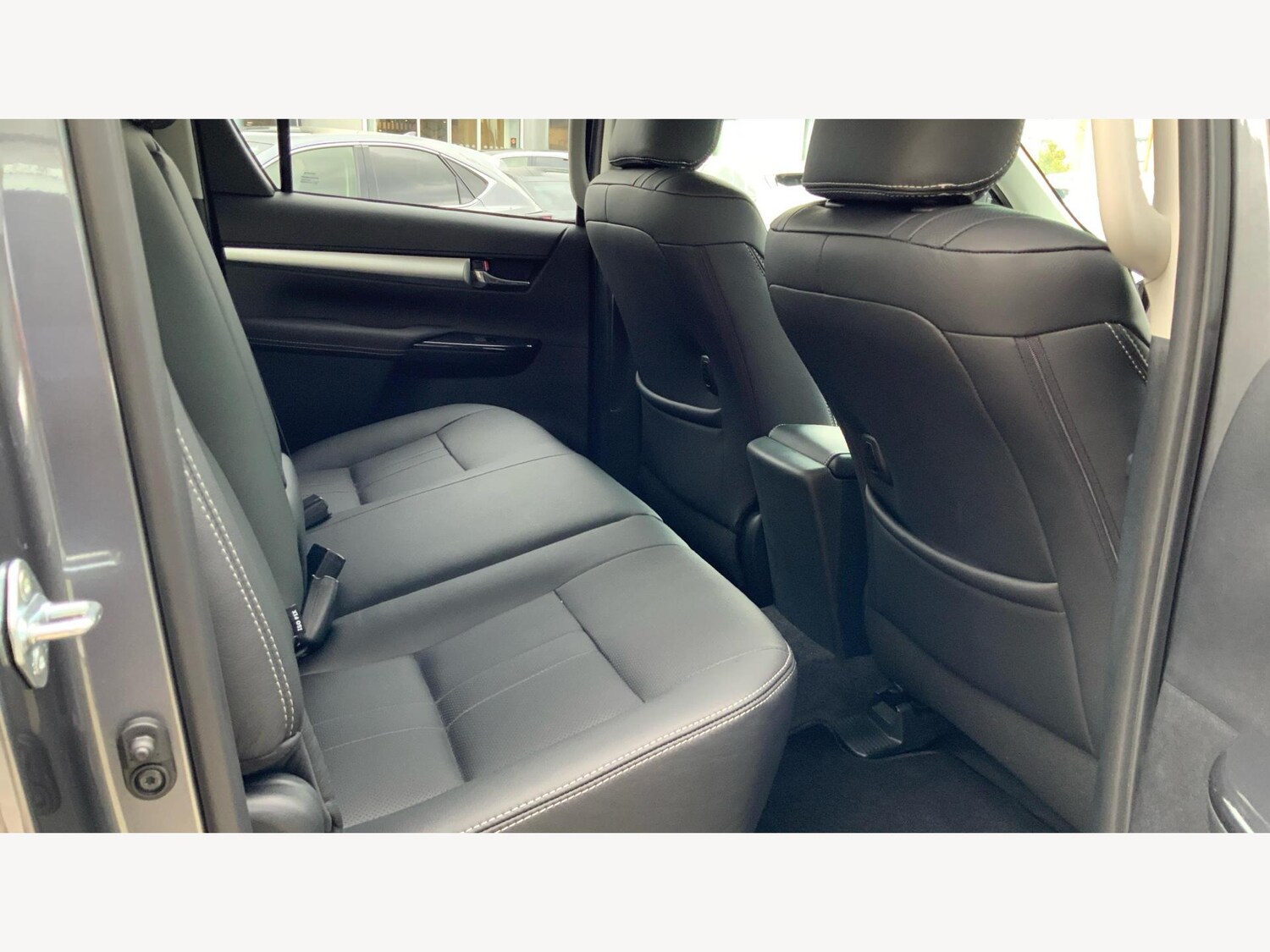 Used Toyota Hilux 2025 for sale - 76975432: Photo 14