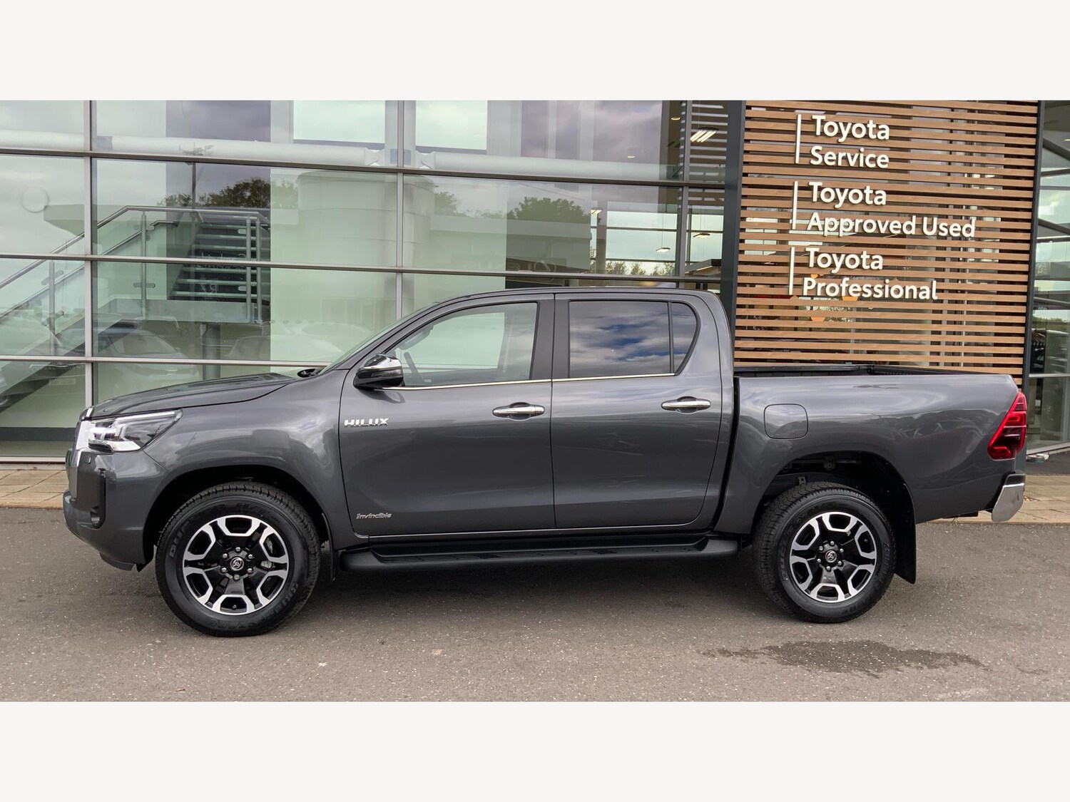 Used Toyota Hilux 2025 for sale - 76975432: Photo 19