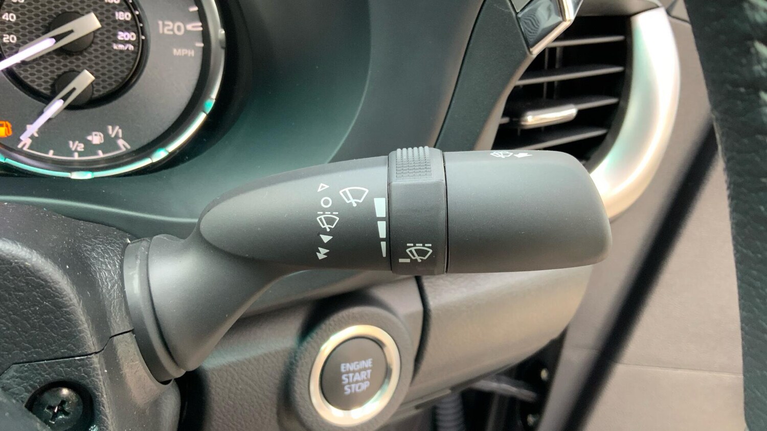 Used Toyota Hilux 2025 for sale - 76975432: Photo 41