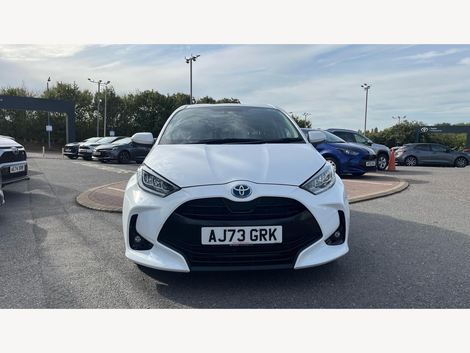 Used Toyota Yaris for sale - 77190423: Photo 17