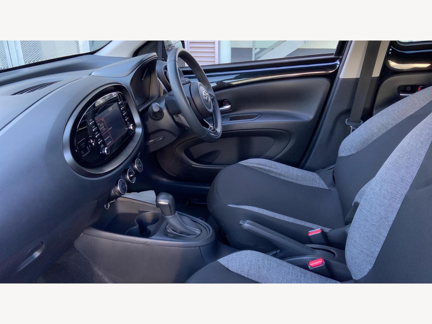 Used Toyota Aygo X 2023 for sale - 76425069: Photo 12