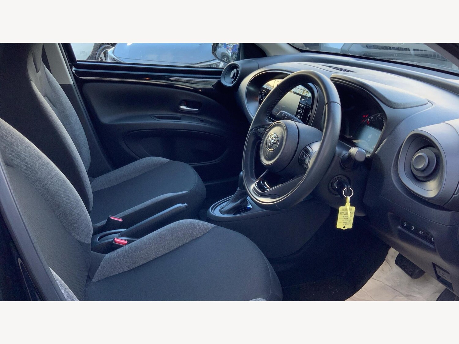 Used Toyota Aygo X 2023 for sale - 76425069: Photo 13