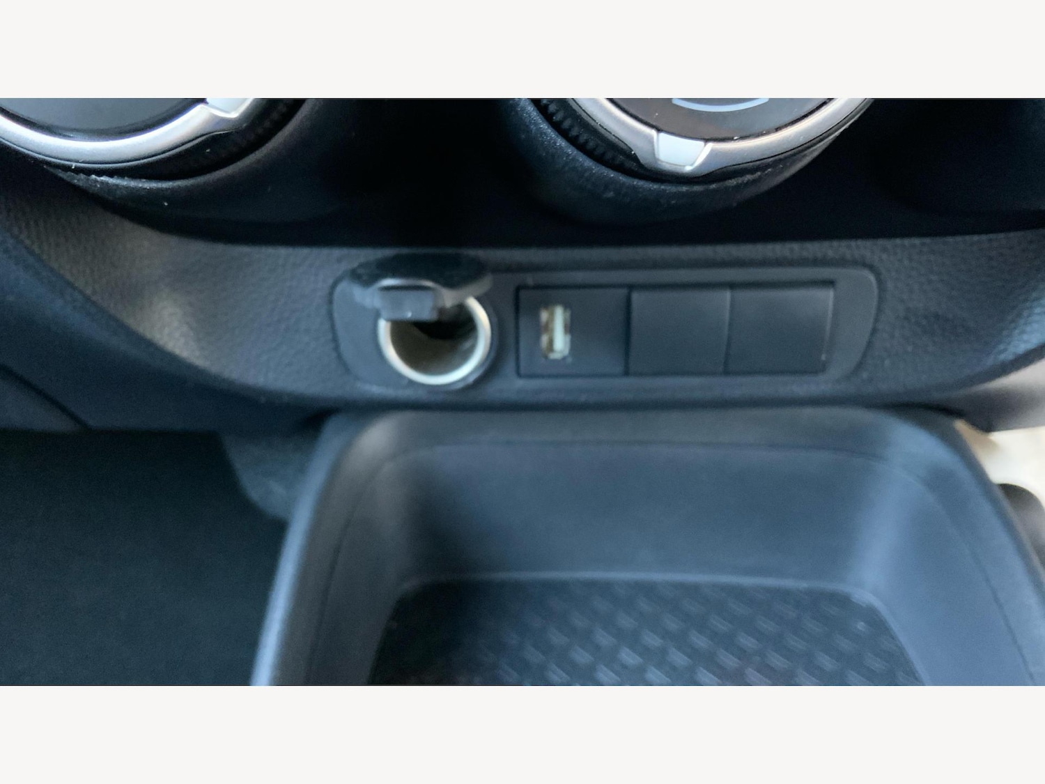 Used Toyota Aygo X 2023 for sale - 76425069: Photo 32