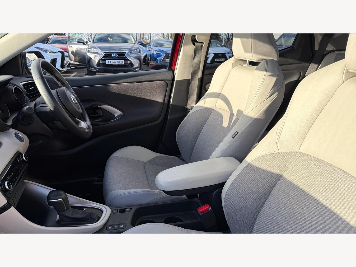 Used Toyota Yaris 2023 for sale - 77254644: Photo 13