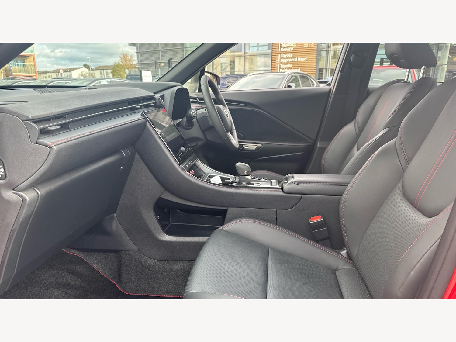 Used Lexus LBX 2024 for sale - 76562333: Photo 12