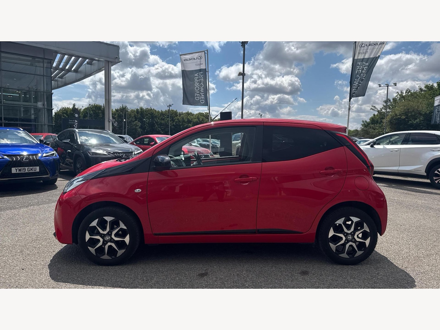 Used Toyota AYGO 2021 for sale - 76701627: Photo 19