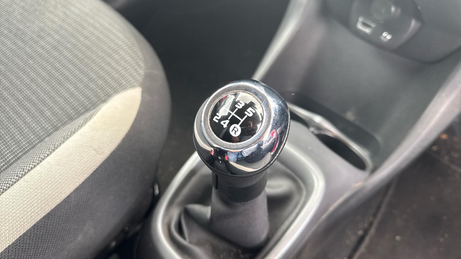 Used Toyota AYGO 2021 for sale - 76701627: Photo 42