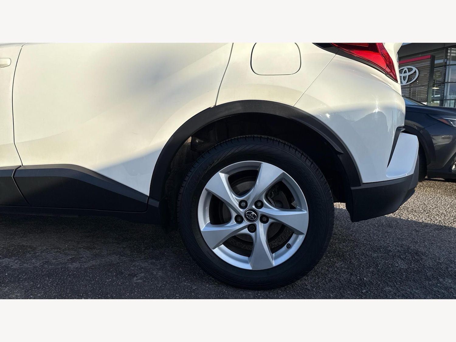 Used Toyota C-HR 2017 for sale - 76913333: Photo 20