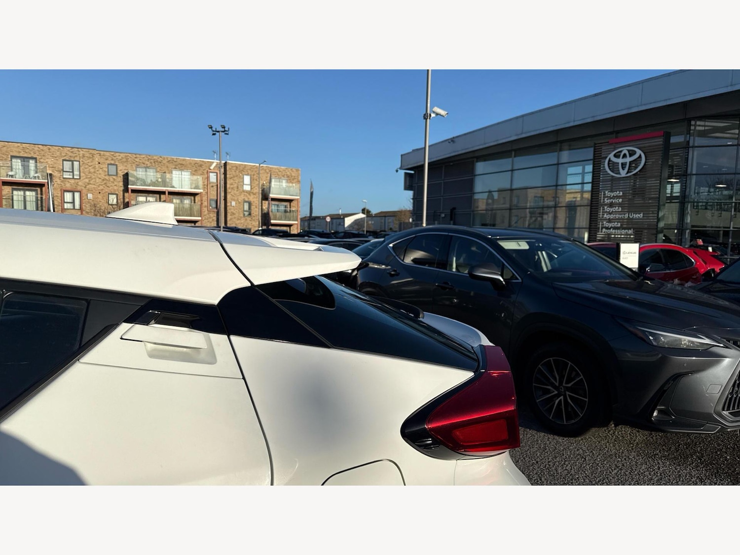 Used Toyota C-HR 2017 for sale - 76913333: Photo 28