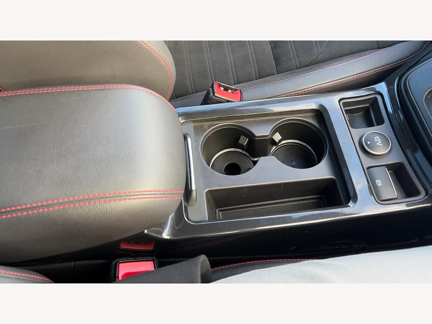 Used Ford Kuga 2018 for sale - 76688755: Photo 27