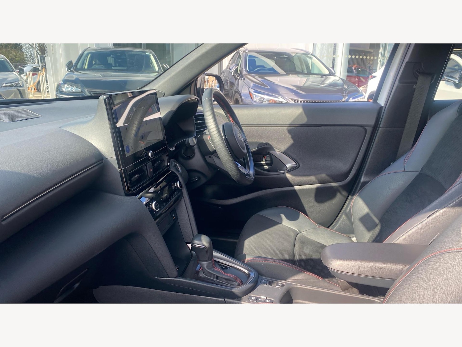 Used Toyota Yaris Cross 2024 for sale - 76424763: Photo 12