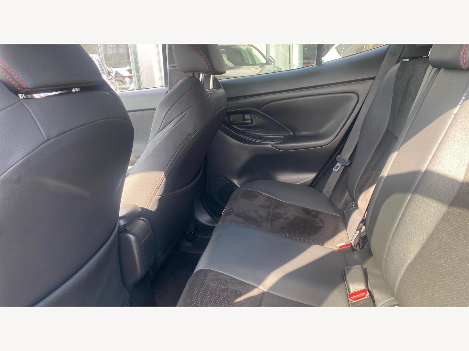 Used Toyota Yaris Cross 2024 for sale - 76424763: Photo 15