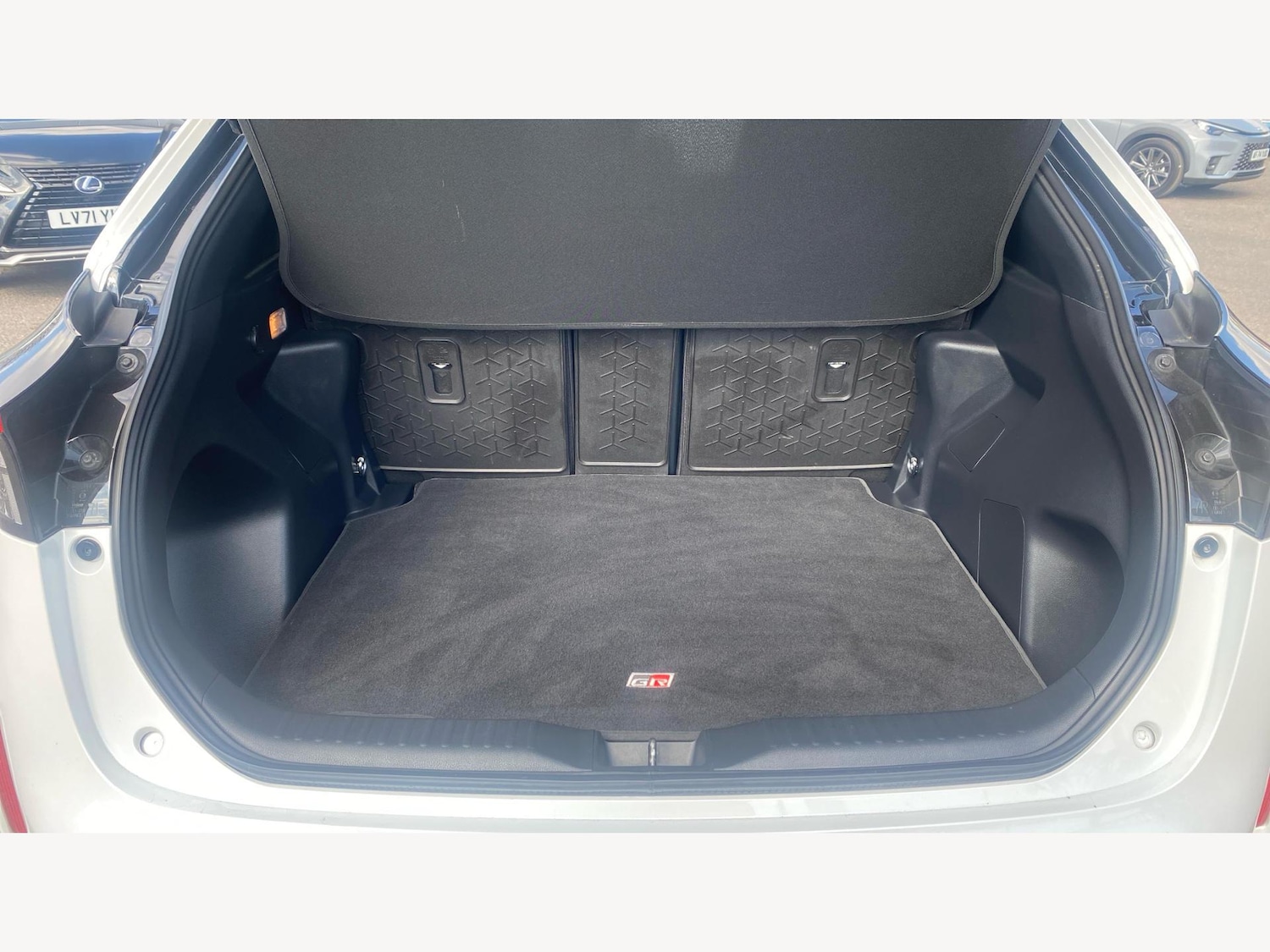 Used Toyota Yaris Cross 2024 for sale - 76424763: Photo 16