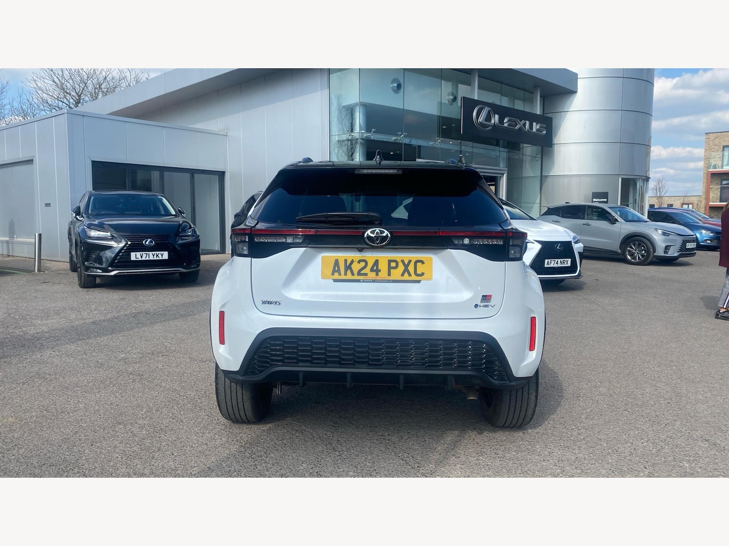 Used Toyota Yaris Cross 2024 for sale - 76424763: Photo 21