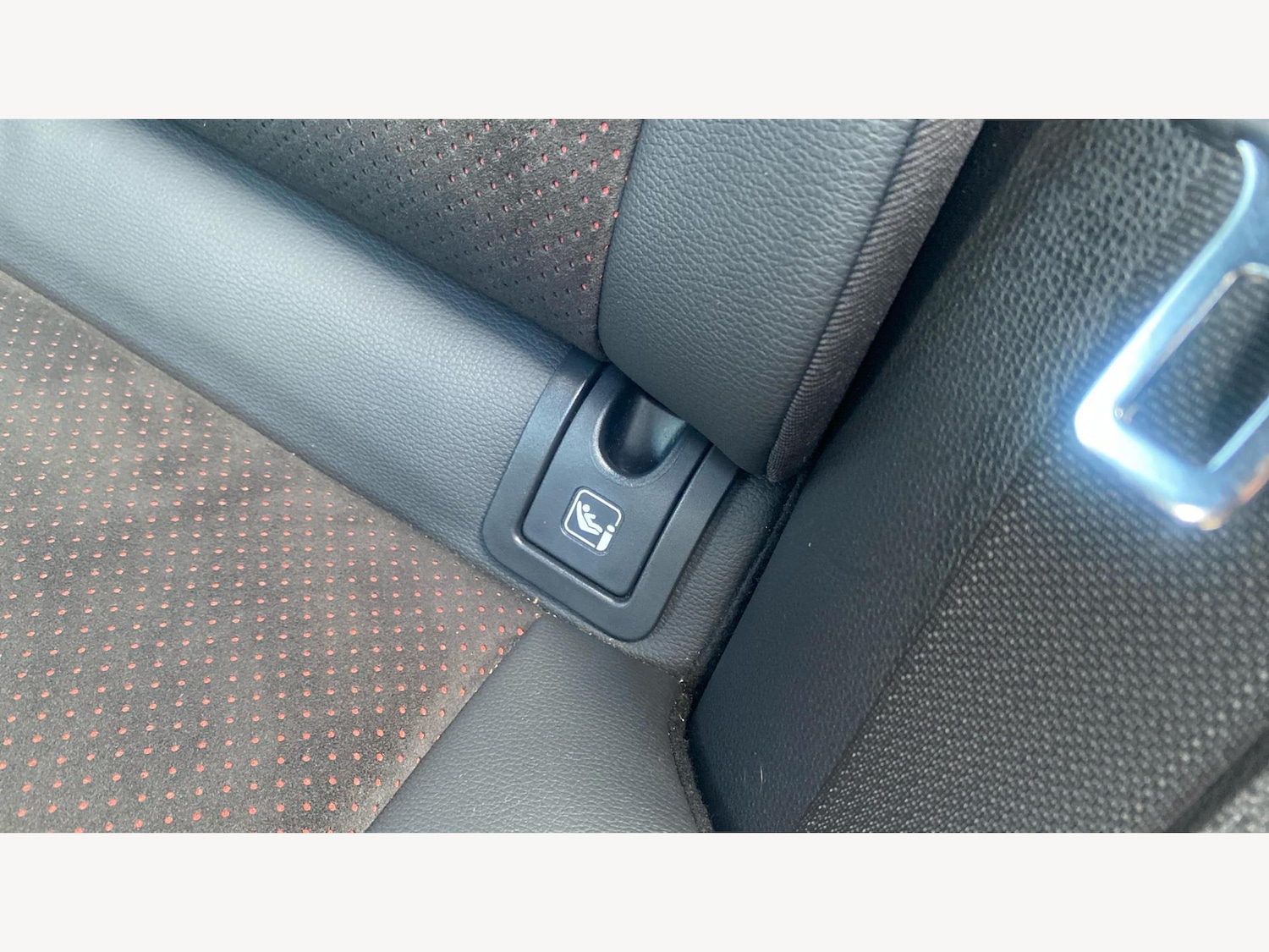 Used Toyota Yaris Cross 2024 for sale - 76424763: Photo 32