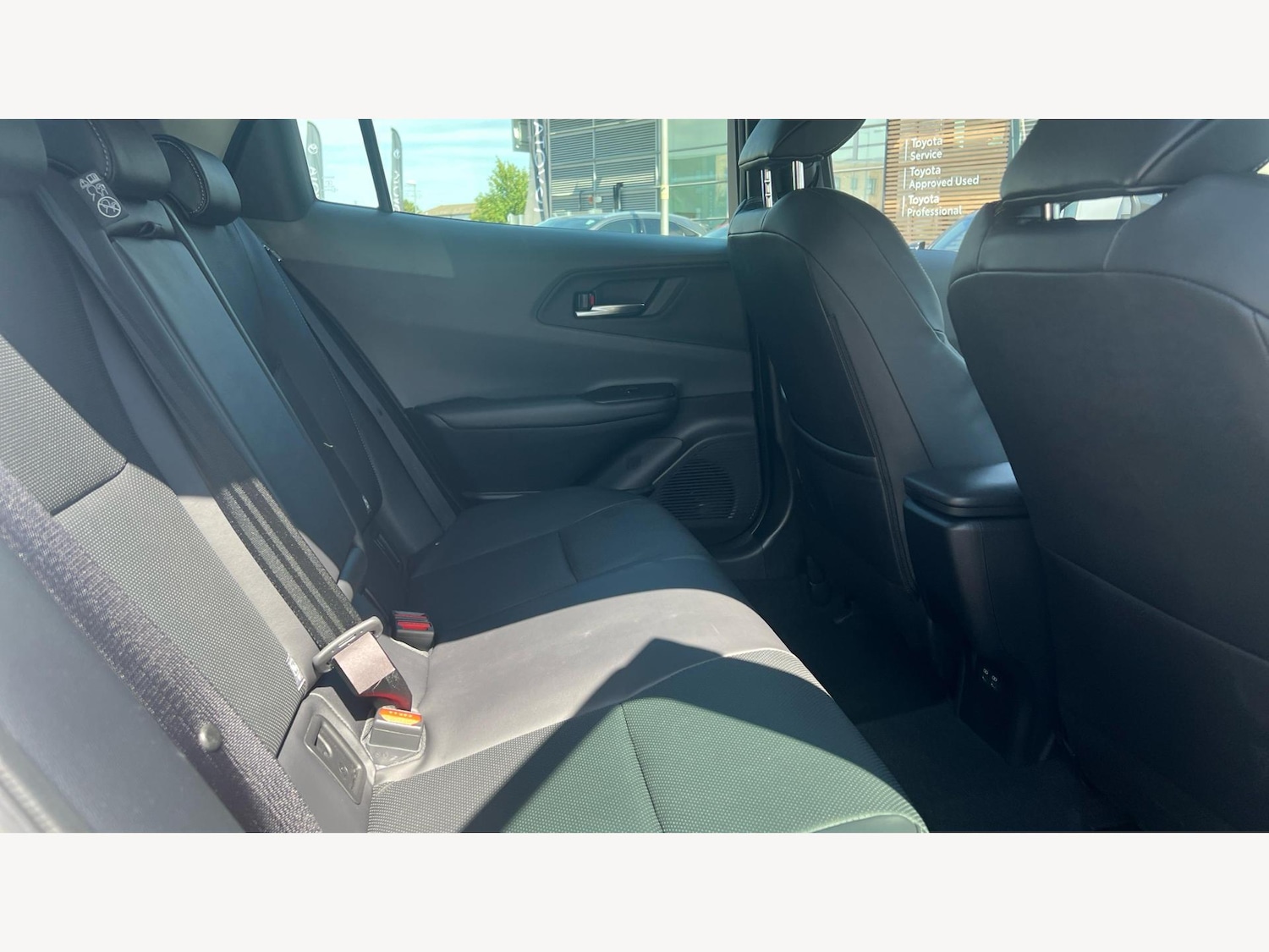 Used Toyota Prius 2024 for sale - 77144480: Photo 11