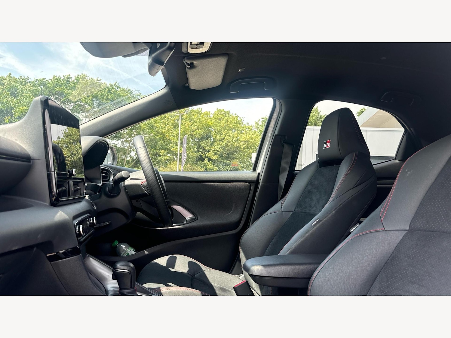 Used Toyota Yaris 2024 for sale - 77625677: Photo 12