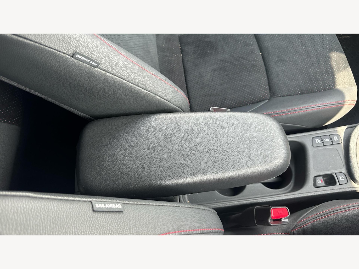 Used Toyota Yaris 2024 for sale - 77625677: Photo 24