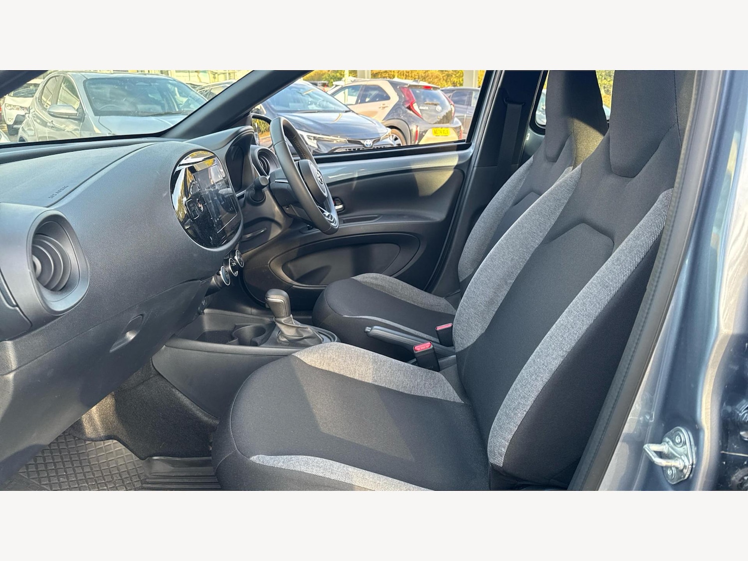 Used Toyota Aygo X 2024 for sale - 77103589: Photo 12