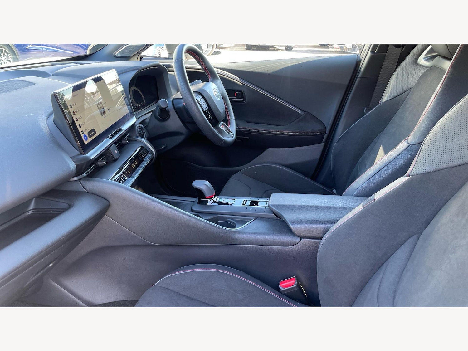 Used Toyota C-HR 2024 for sale - 76866515: Photo 12