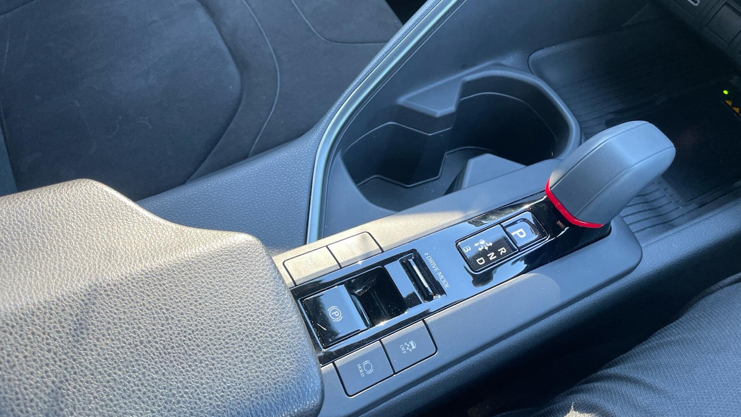 Used Toyota C-HR 2024 for sale - 76866515: Photo 41