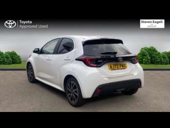 Used Toyota Yaris 2023 for sale - 74700880: Photo