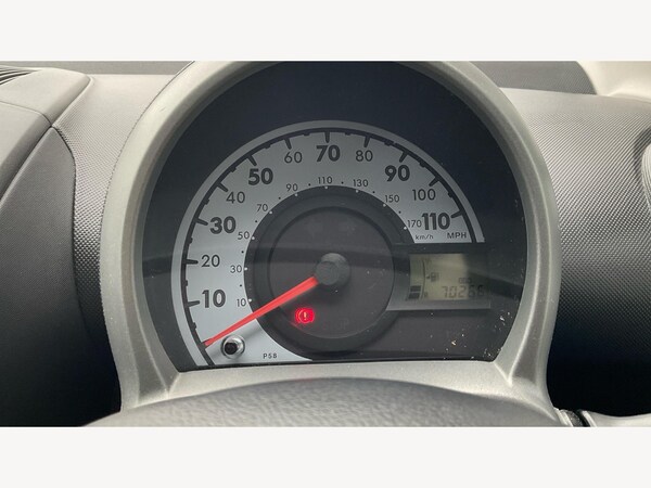Used Toyota AYGO 2013 for sale - 75990993: Photo 11
